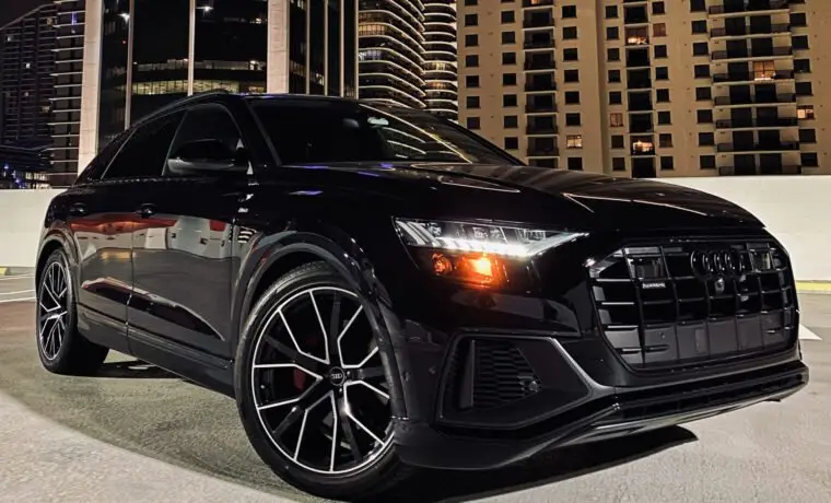 Audi Q8 S Line – Black on Black