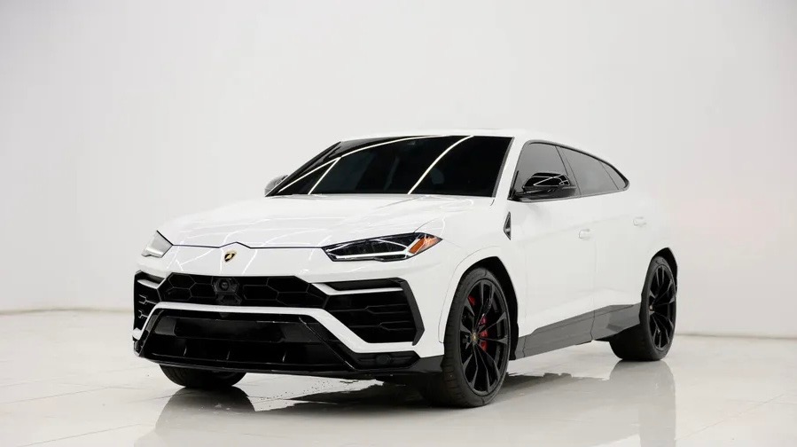Lamborghini Urus - White on Red & Black