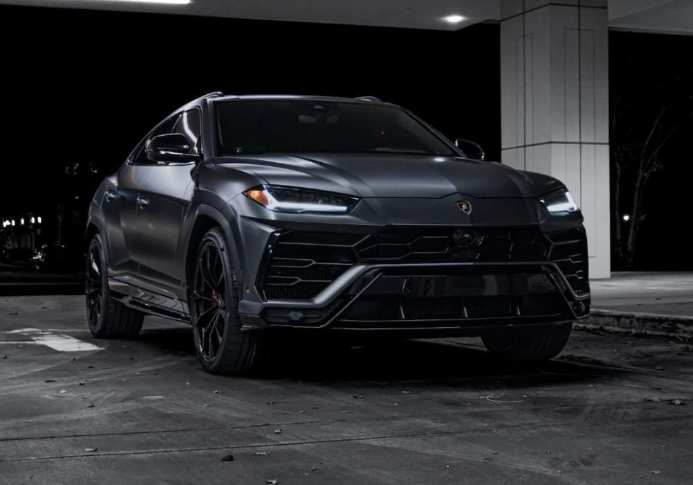 Lamborghini Urus - Matte Black on Black 