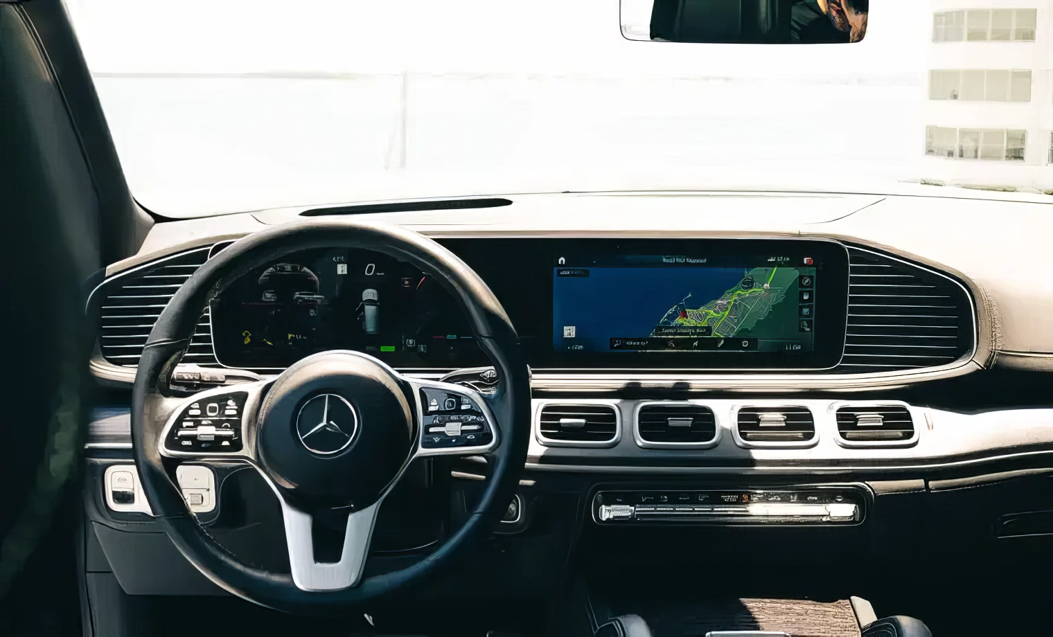 Maybach GLS 600 – Obsidian Black Metallic & Diamond Bright White on Black & Porcelain 