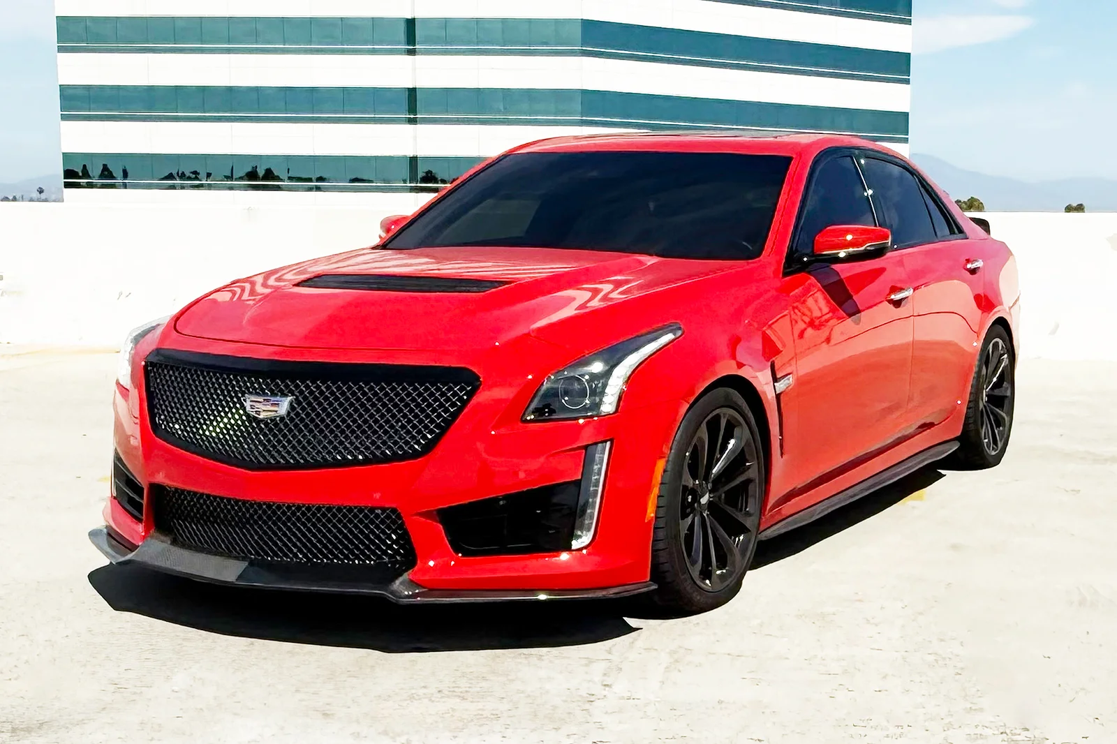 Cadillac CTS-V - Red on Black