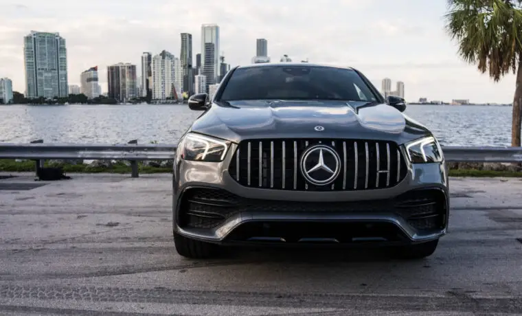 Mercedes-Benz GLE 53 AMG – Gray on Black
