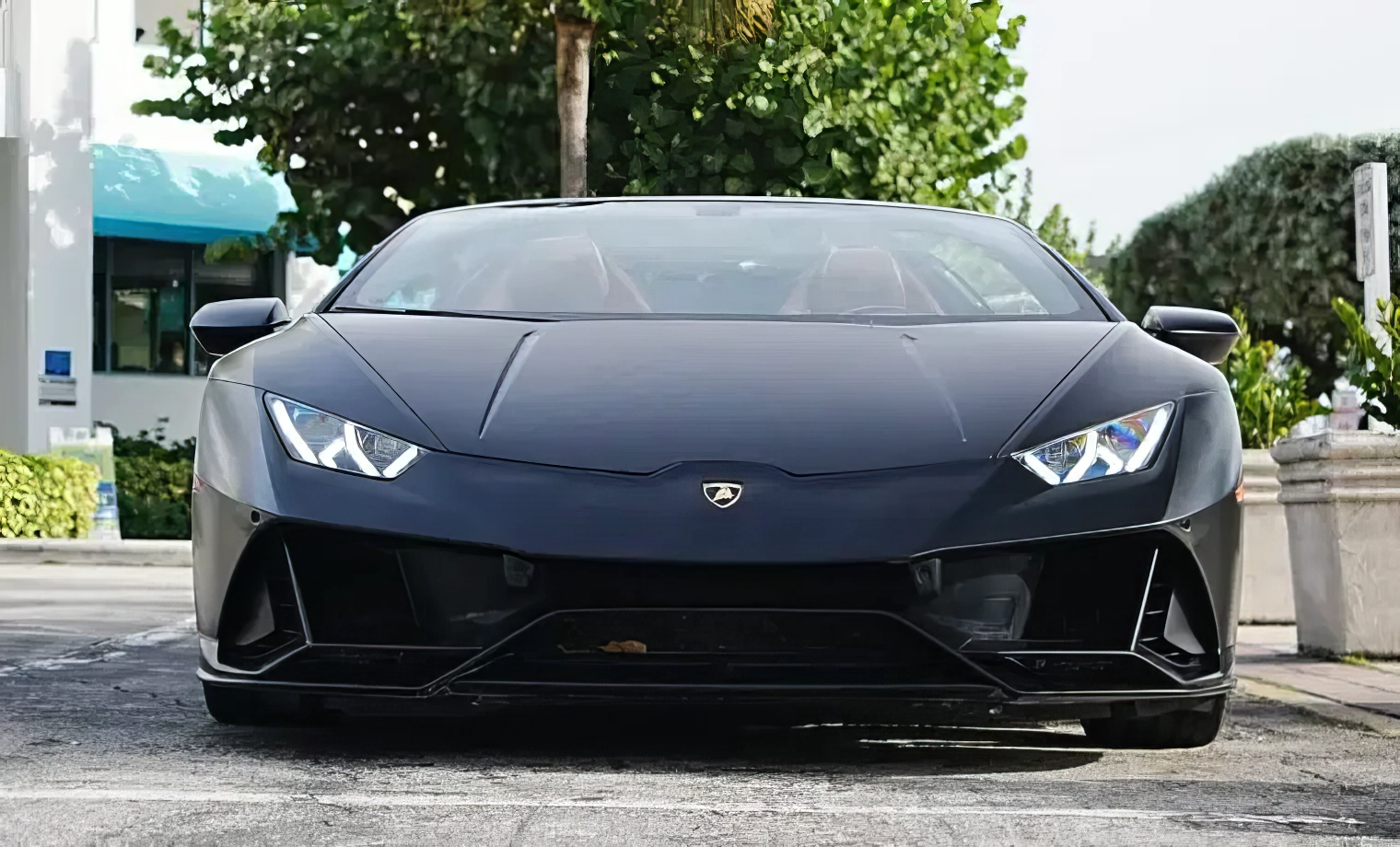 Lamborghini Huracan EVO – Nero Noctis on Terra (Gloss Black on Brown)