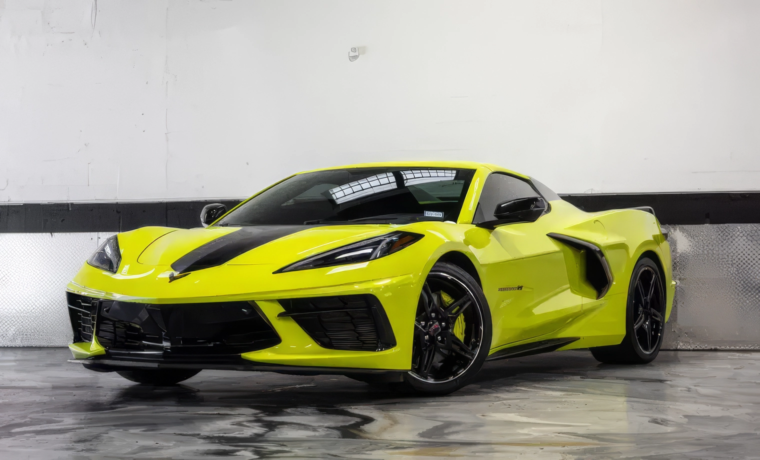 Chevrolet Corvette C8 Stingray – Accelerate Yellow Metallic on Jet Black