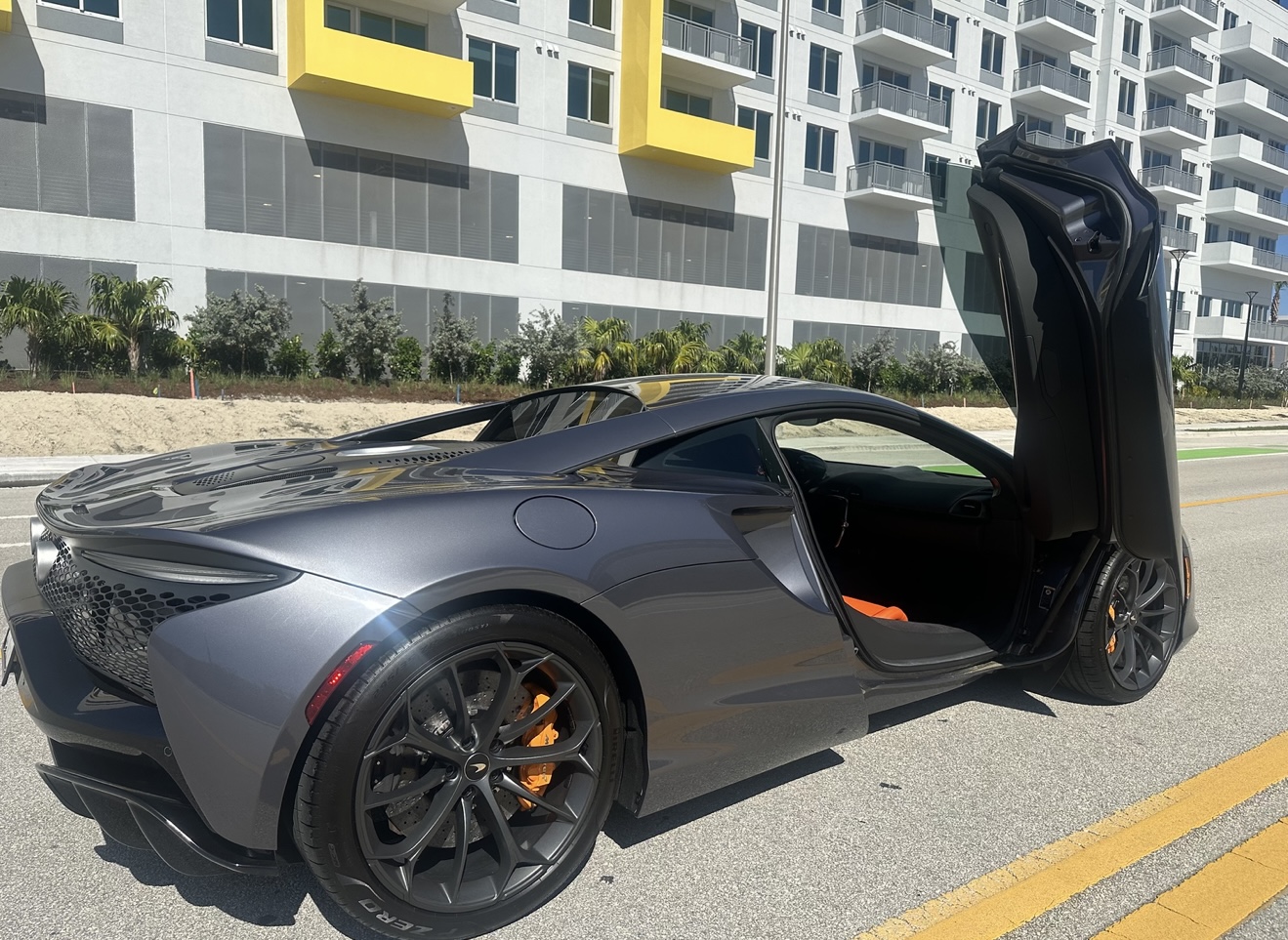 McLaren Artura - Grey on Orange