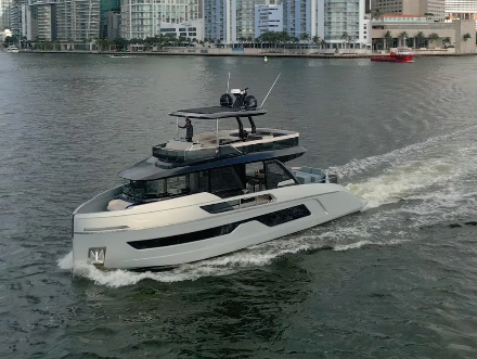 62' Explorer - $3,900