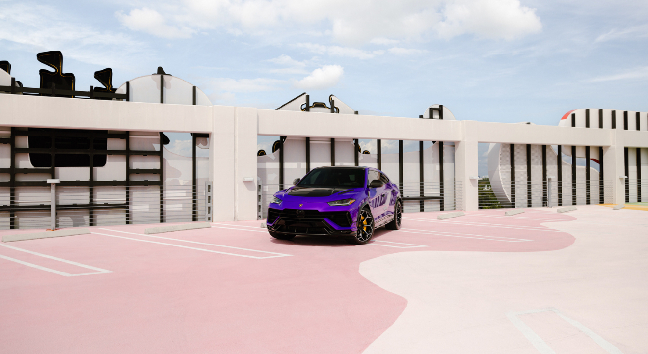 Lamborghini Urus Performante - Purple on Black & Yellow