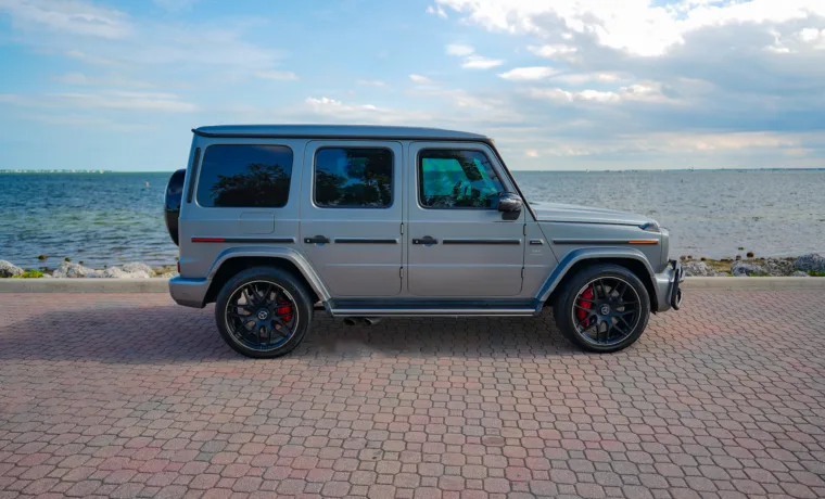 Mercedes-Benz G63 AMG – Selenite Grey Magno on Black