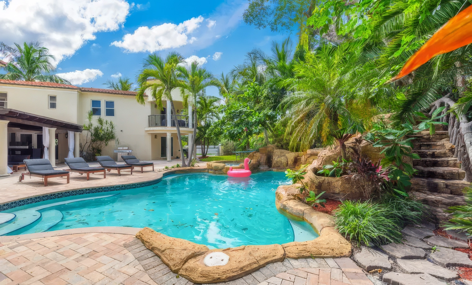 Villa Justina - $1,900