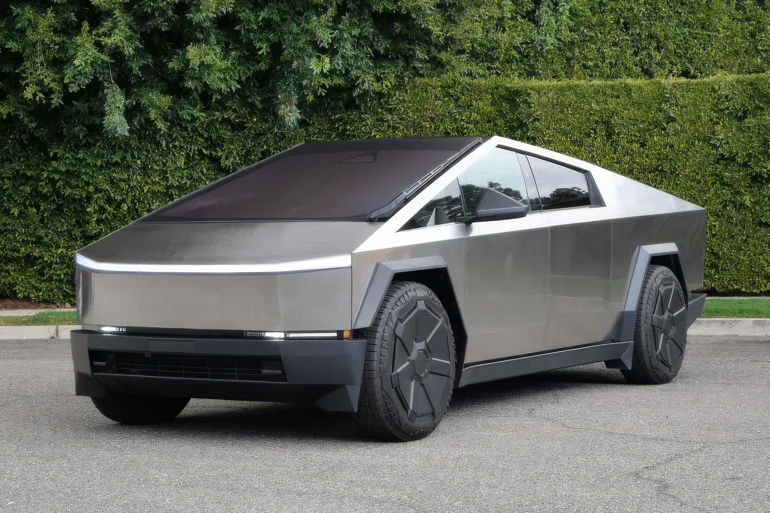 Tesla Cybertruck - Silver Stainless Steel on Black