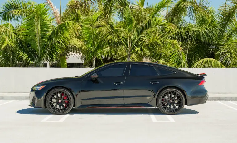 Audi RS7 – Black on Camel