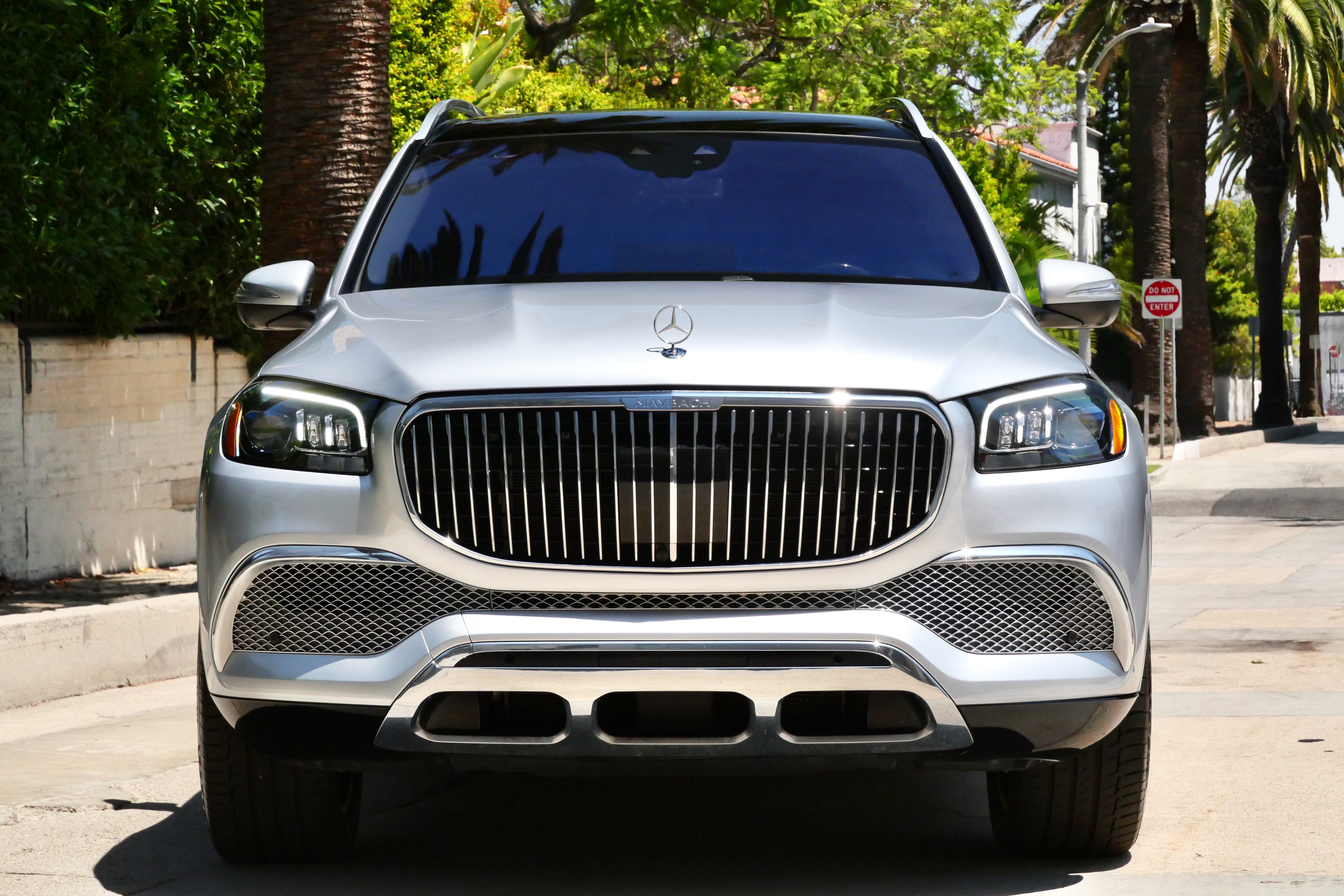 Mercedes-Maybach GLS 600 – Silver on Black