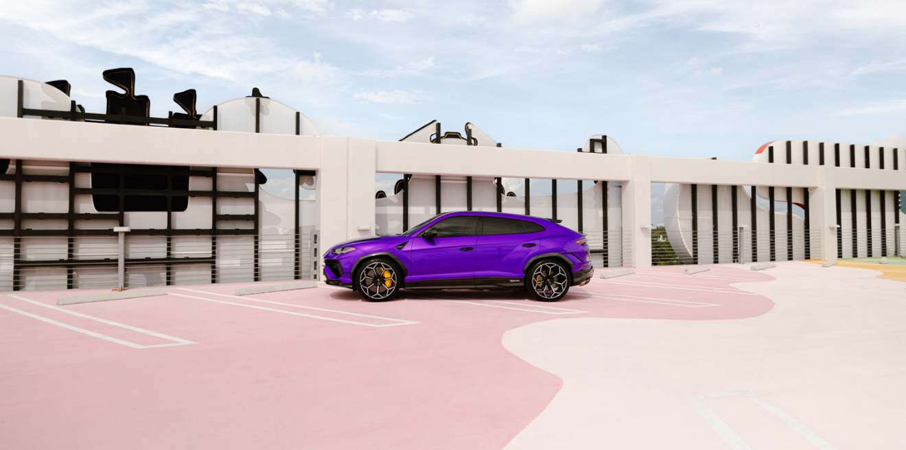 Lamborghini Urus Performante - Purple on Black & Yellow