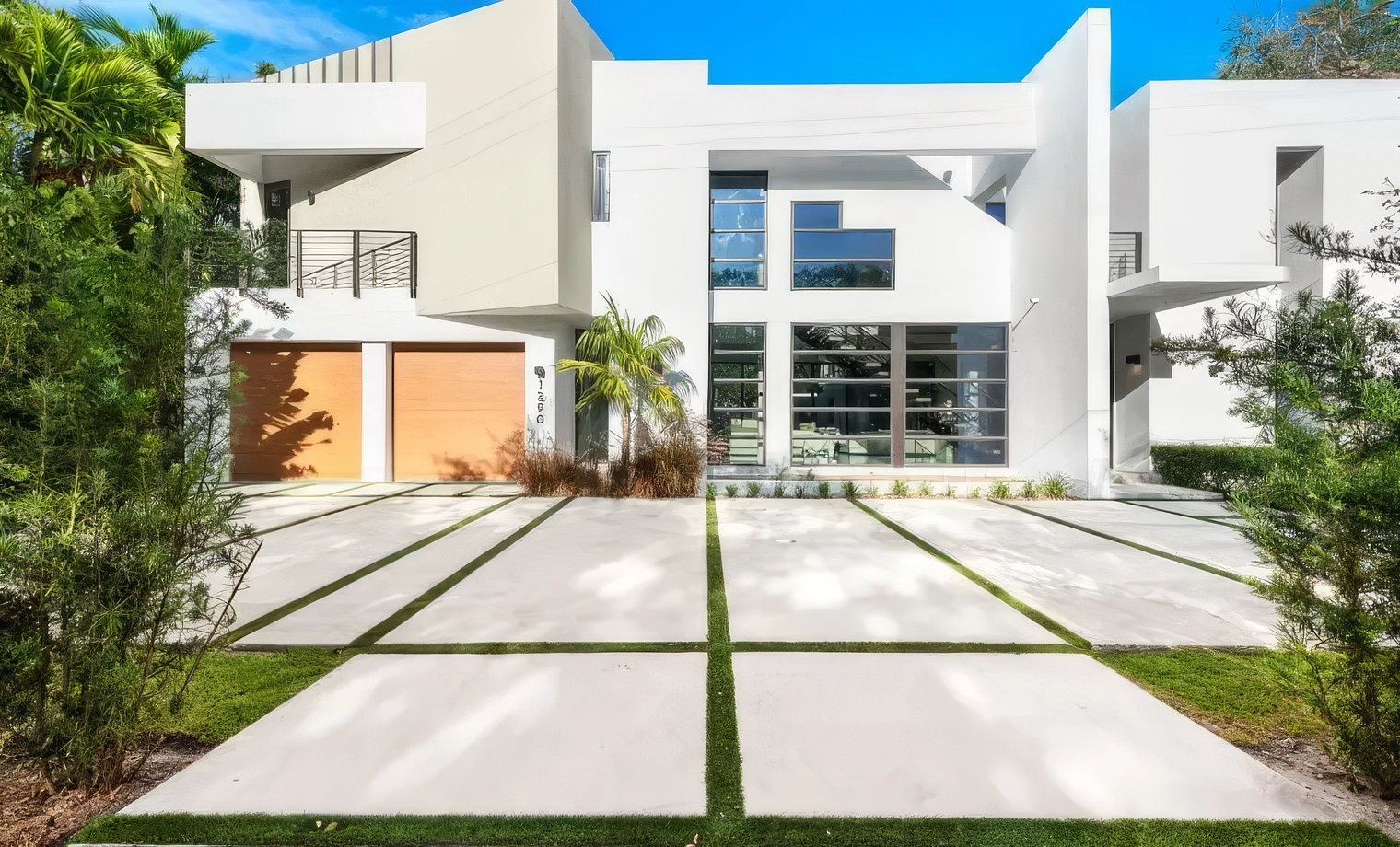 Villa Mariola - $10,000