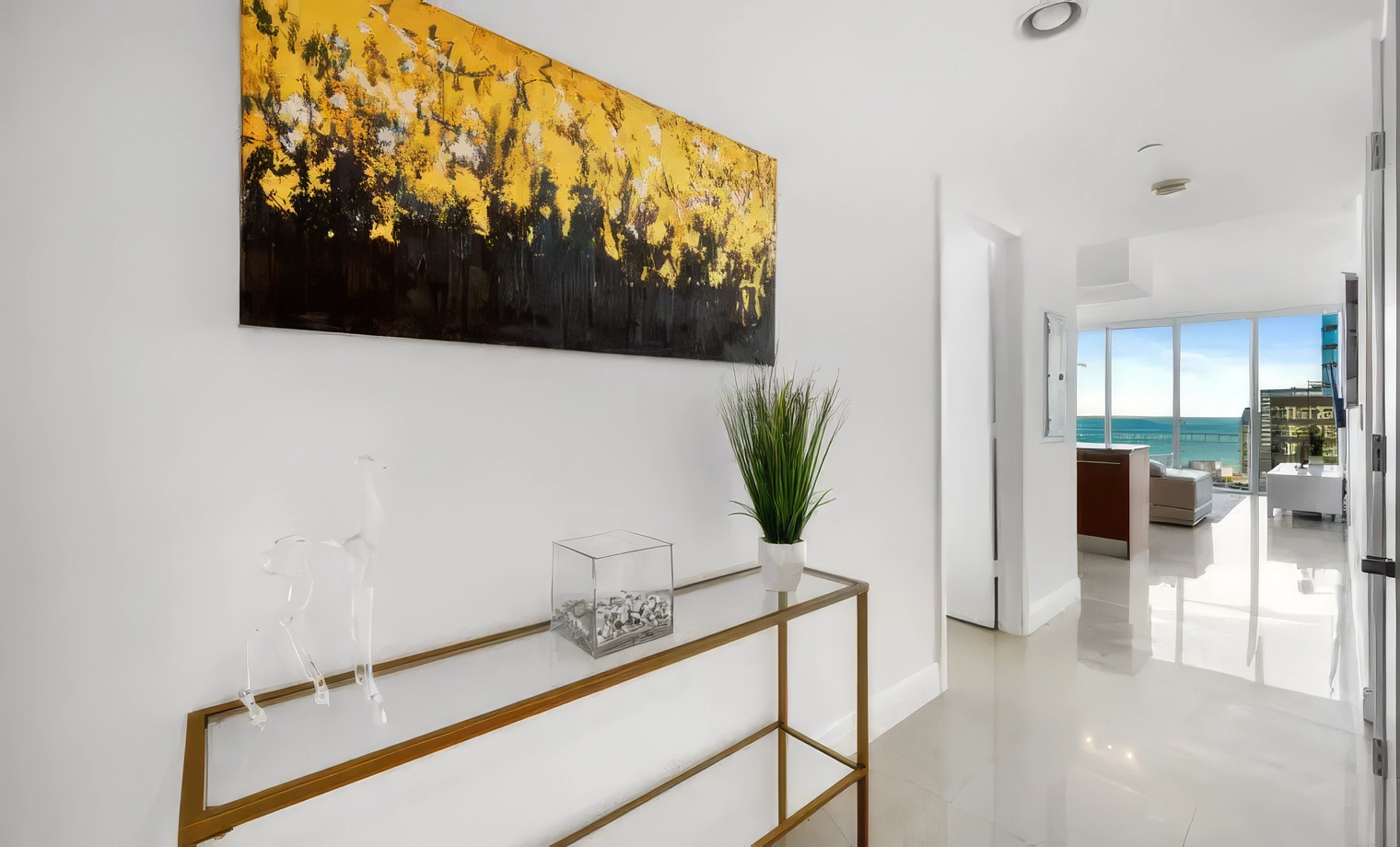 Icon Brickell Presidential Deluxe Ocean/City View - $700