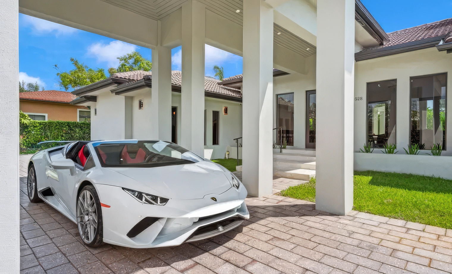 Villa Grand - $2,025