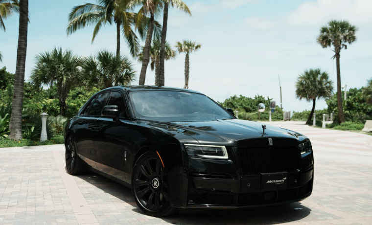 Rolls-Royce Ghost Series II – Black on Orange