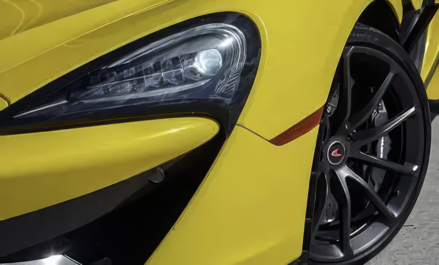 McLaren 570S - Volcano Yellow on Carbon Black