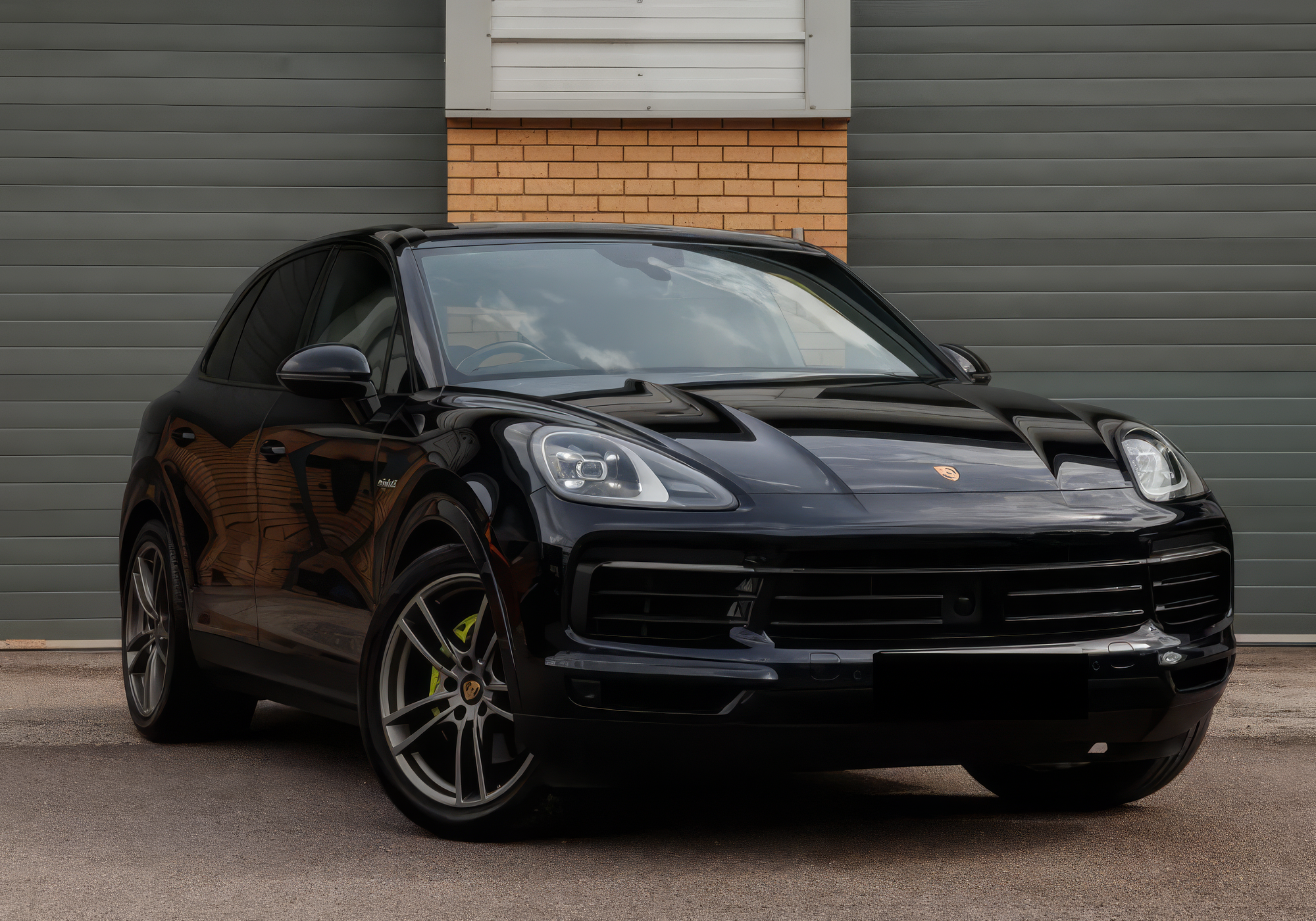 Porsche Cayenne S - Jet Black Metallic on Black