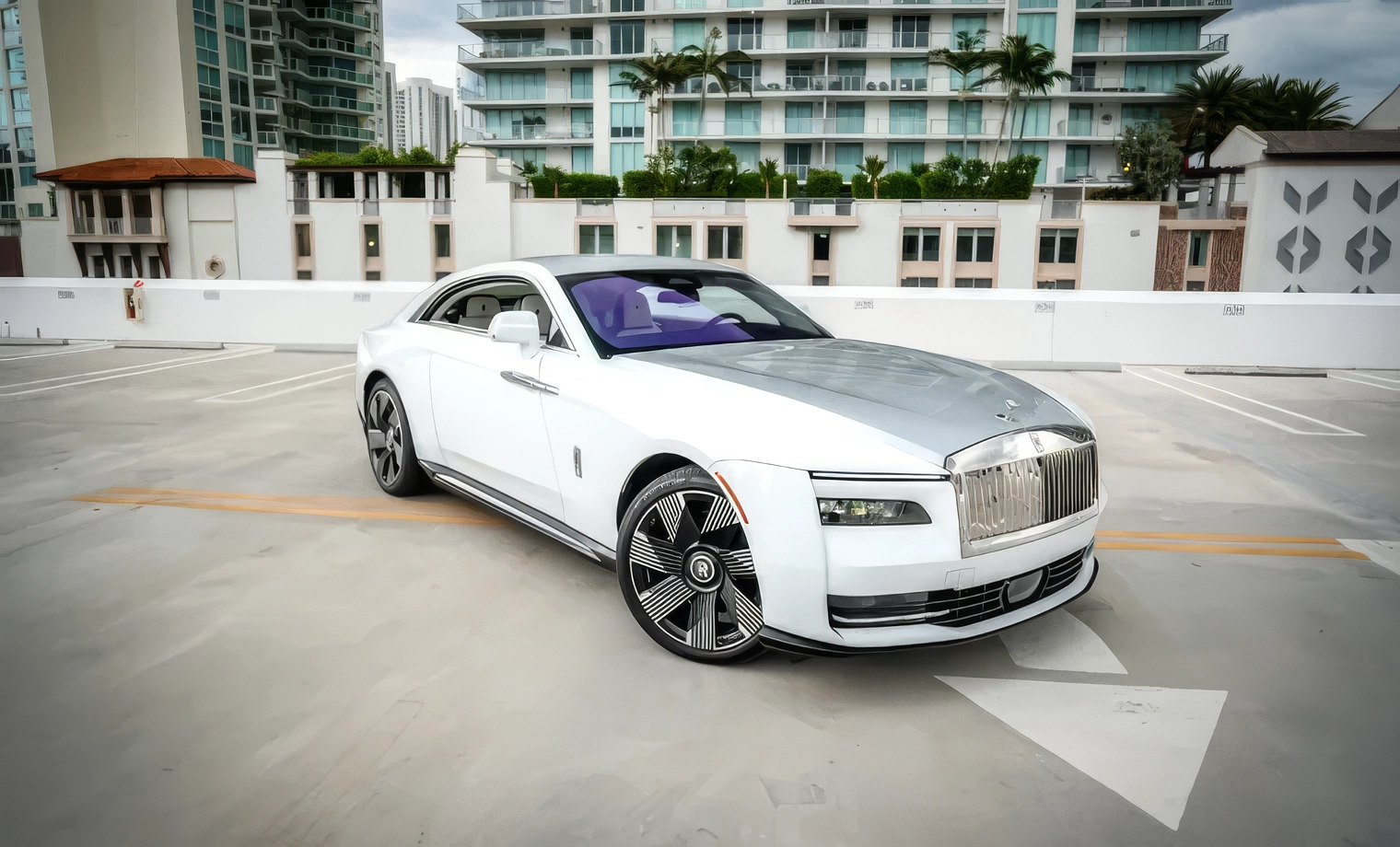 Rolls-Royce Spectre — Arctic White over Jubilee Silver on Seashell & Black