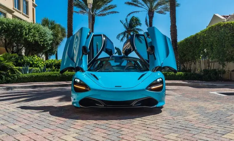 McLaren 720S — Miami Blue on Tan