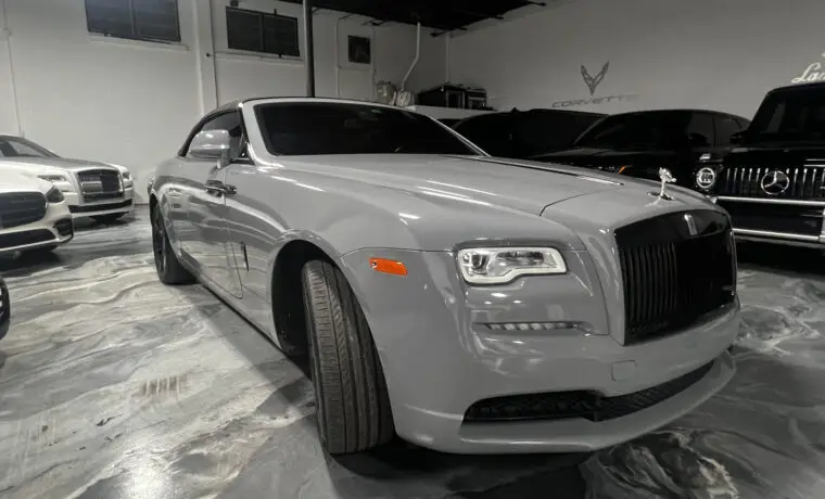Rolls-Royce Dawn – Gray on Beige