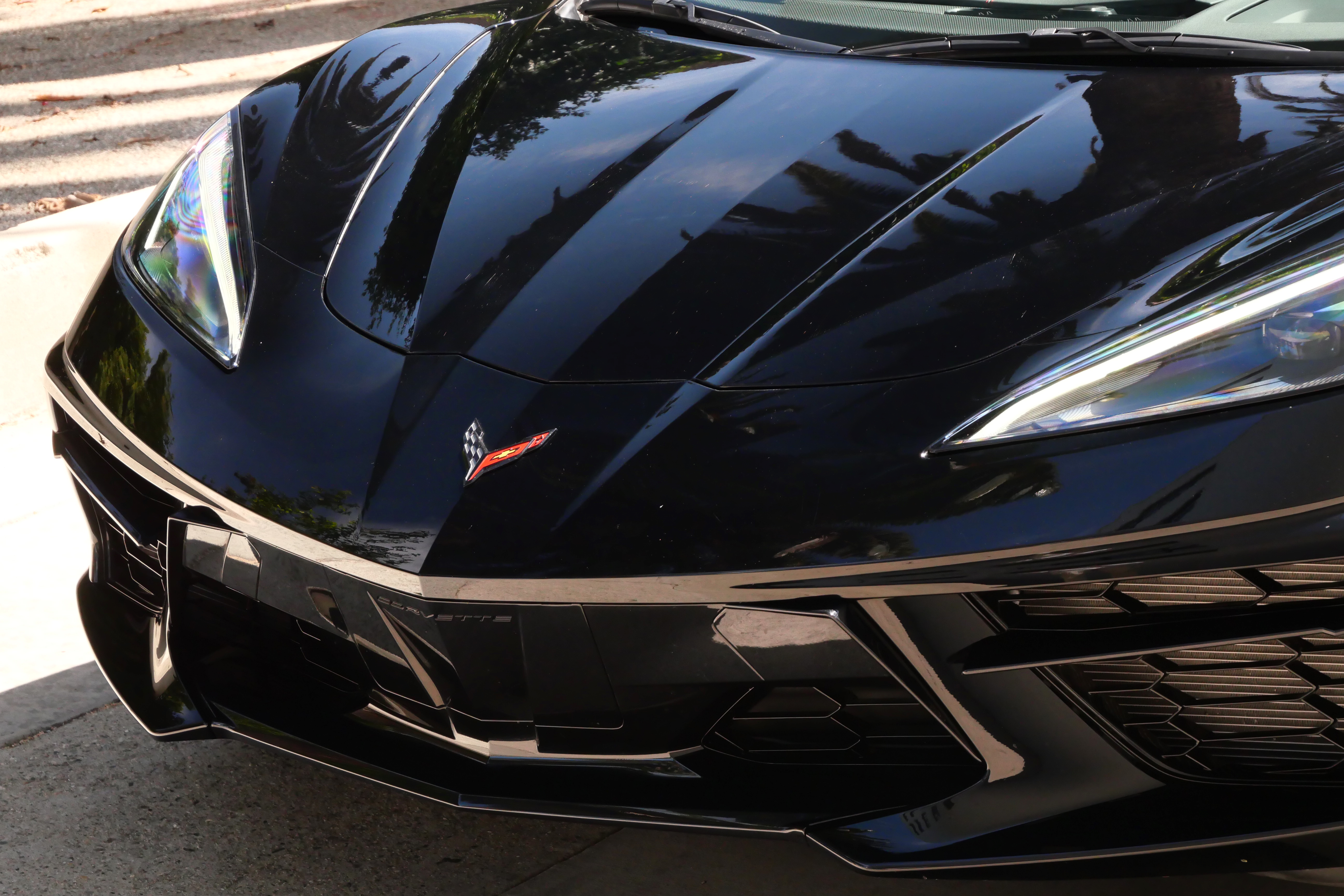 Chevrolet Corvette Stingray - Black on Red