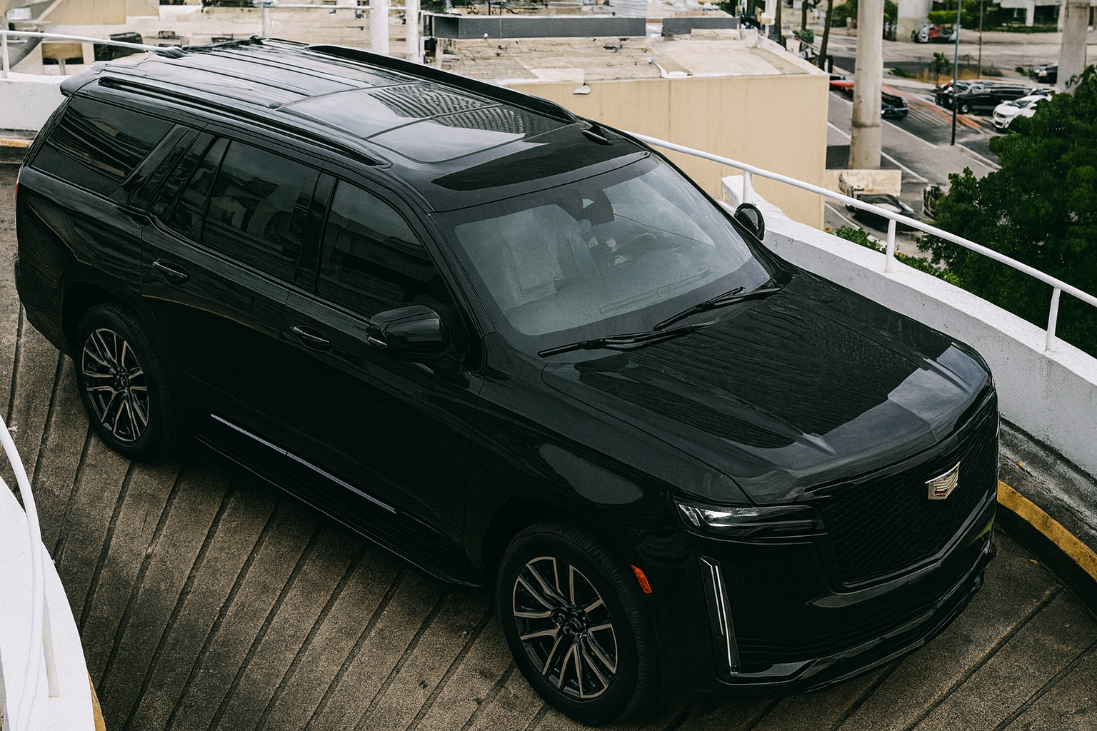 Cadillac Escalade – Black on Black