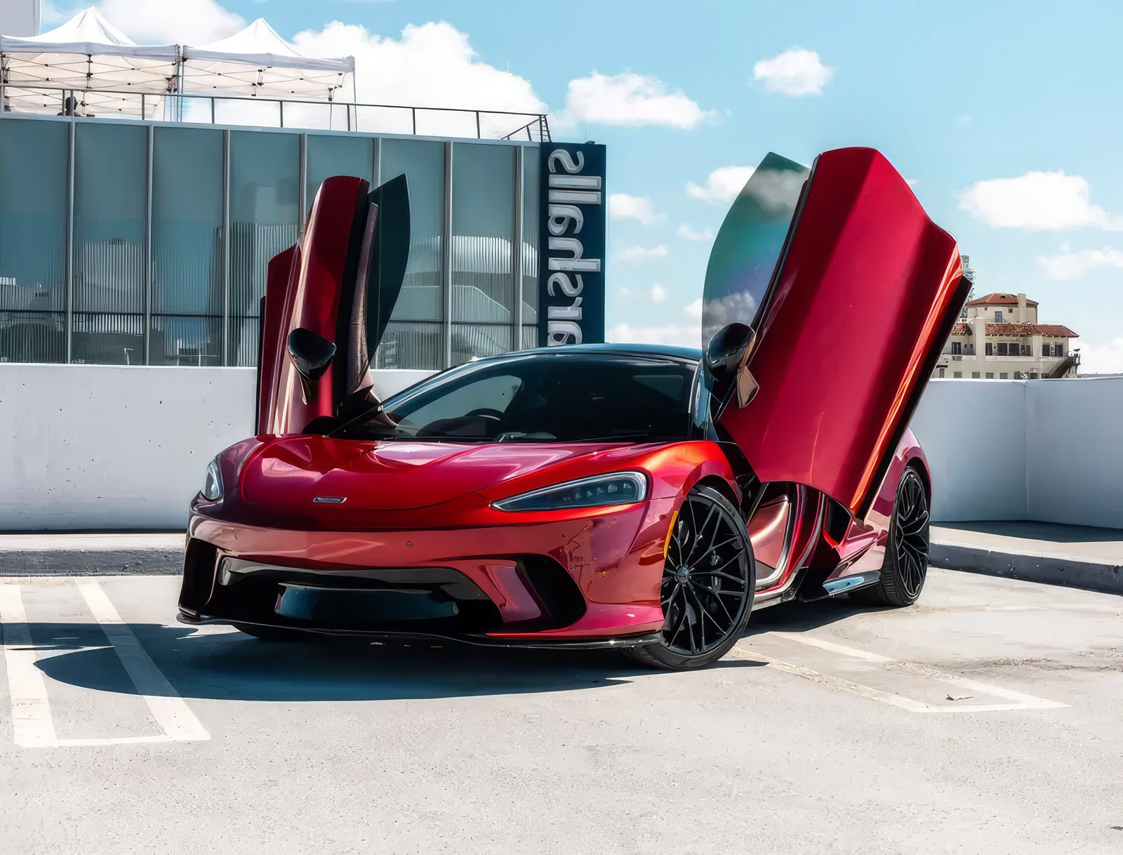 McLaren GT – Volcano Red on Oxblood & Black