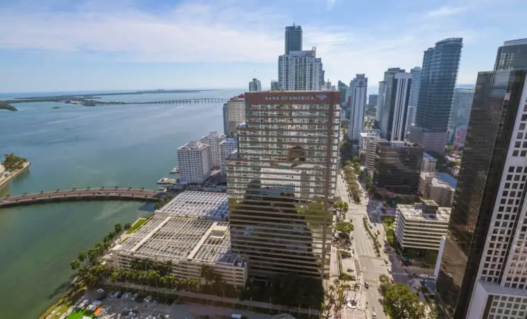 Icon Brickell 2 Bedroom Ocean View Presidential Deluxe - $700