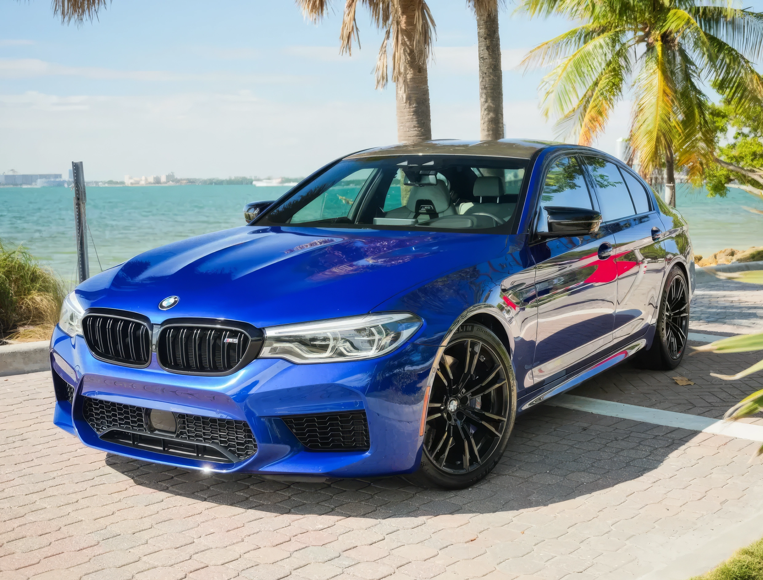 BMW M5 – Marina Bay Blue Metallic on Silverstone
