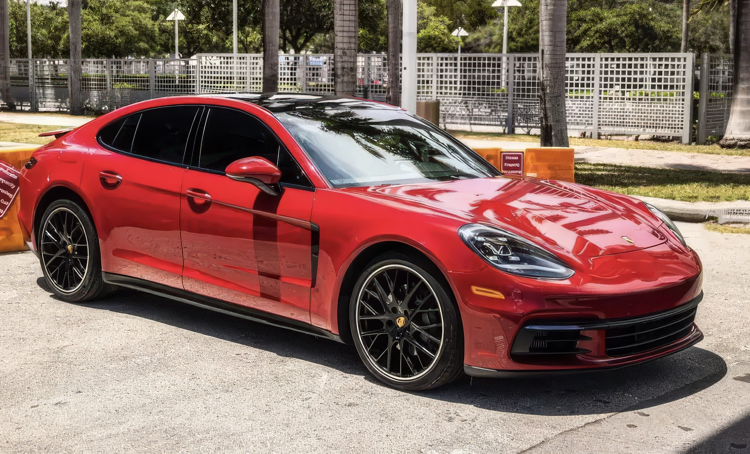 Porsche Panamera – Carmine Red on Black & Agate Grey