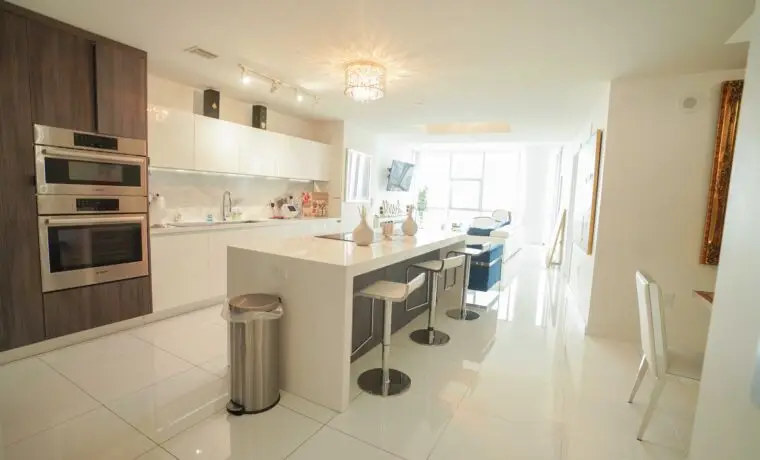 Paramount Miami Worldcenter Penthouse 3 BD - $1,500