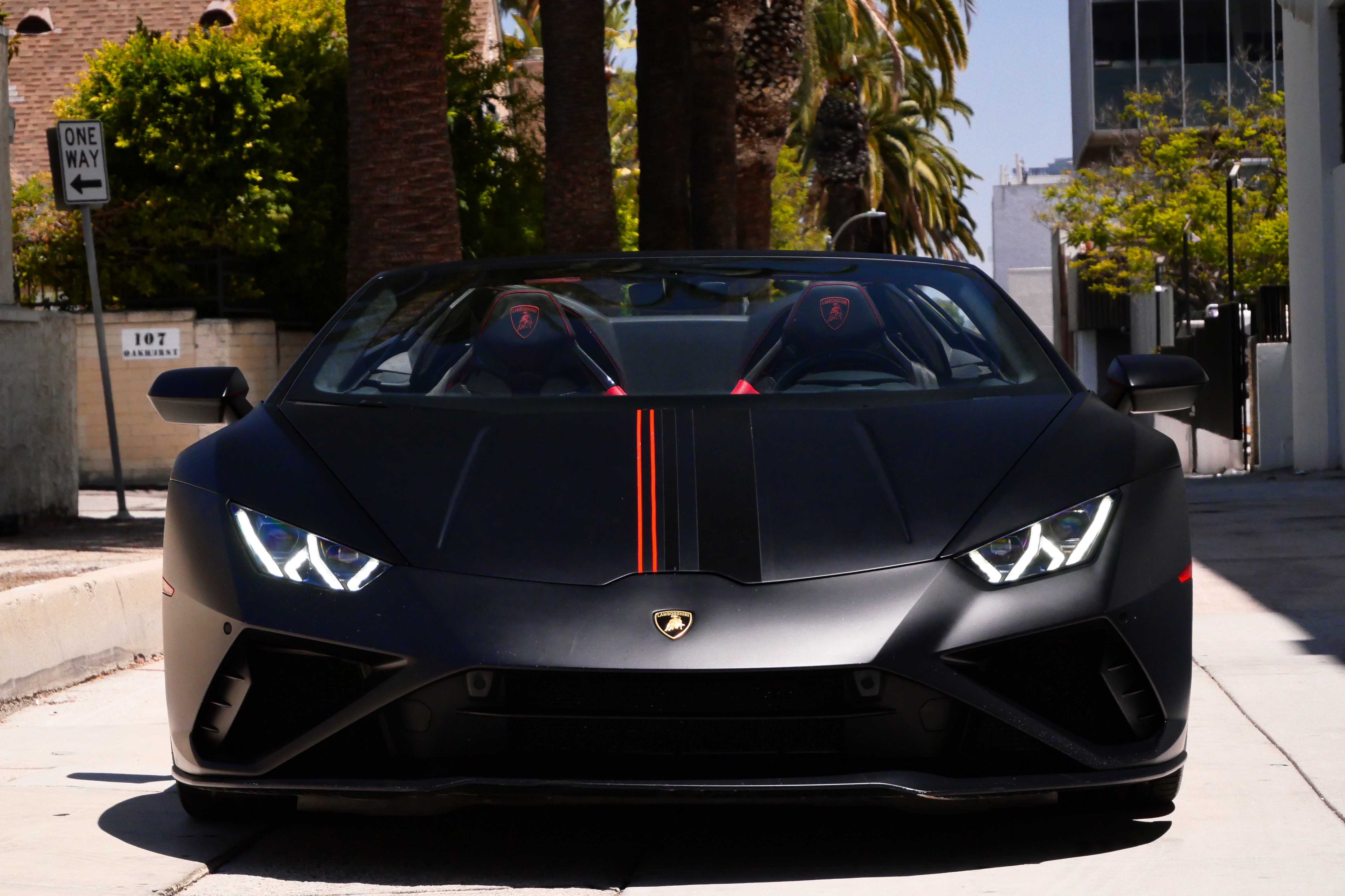 Lamborghini Huracán Evo Spyder – Black on Black & Red