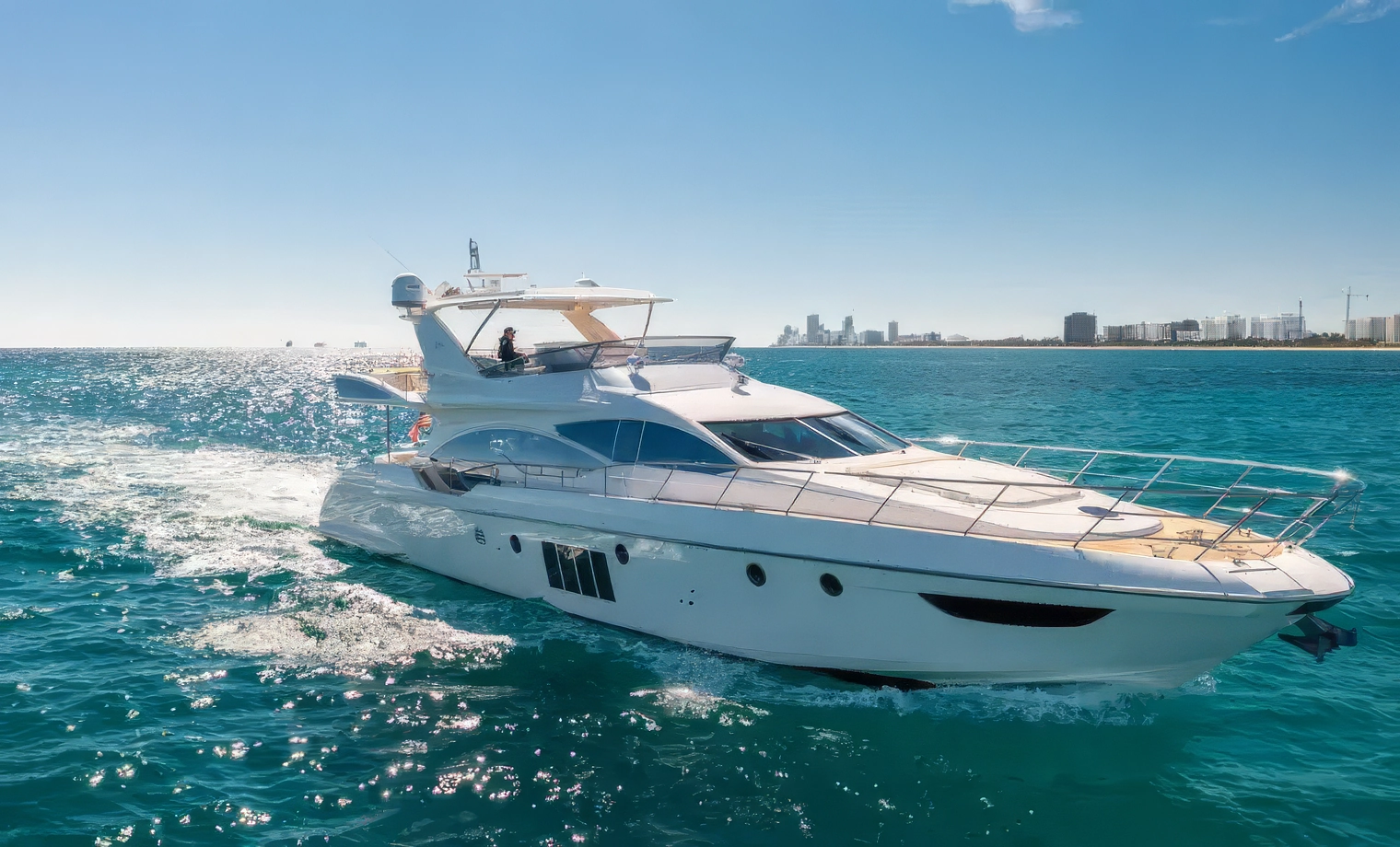 70' Azimut Flybridge Lupo II - $5,900