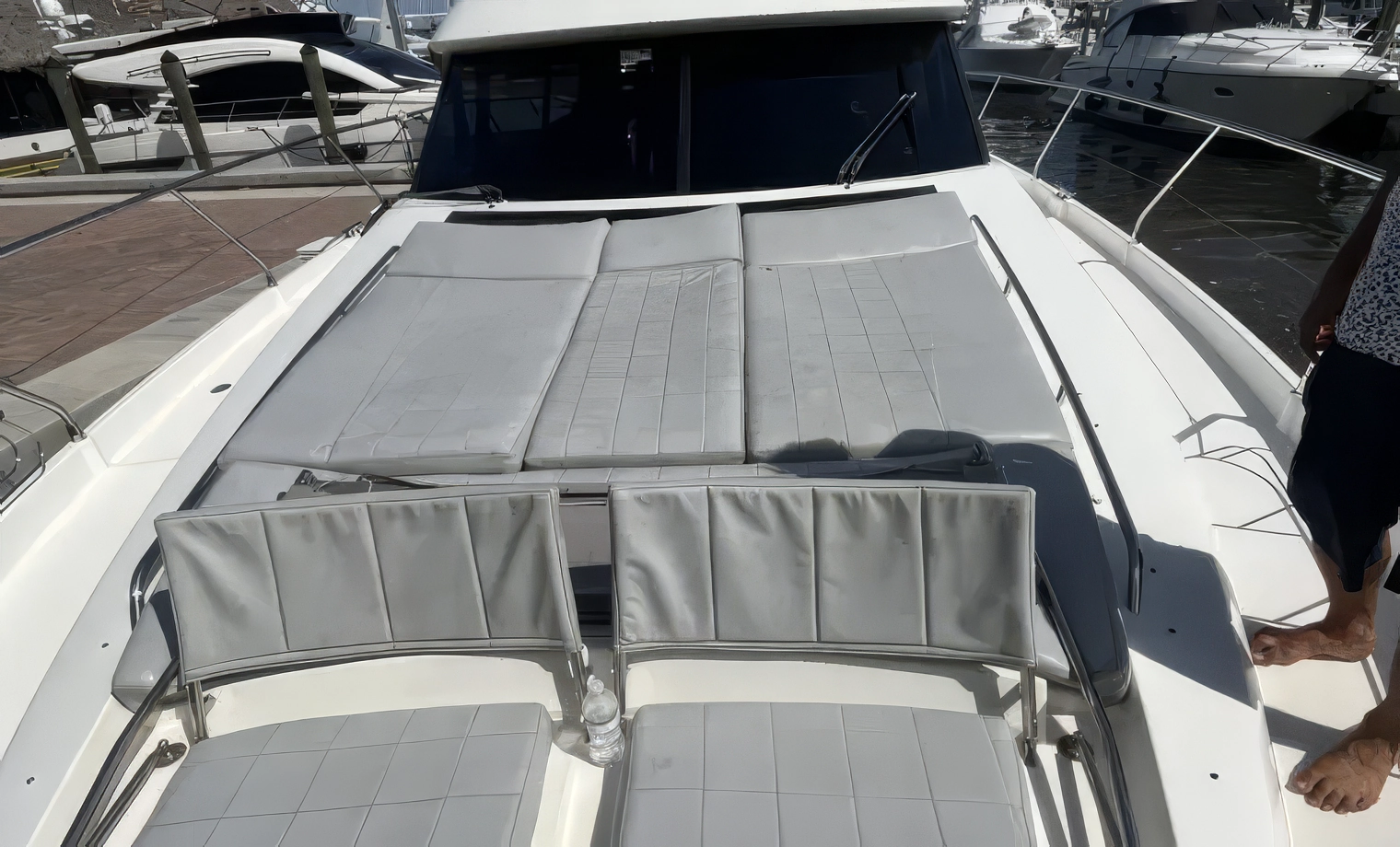 68' Prestige - $4,500