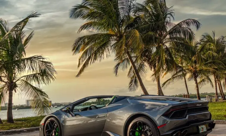 Lamborghini Huracan Spyder – Gray on Green