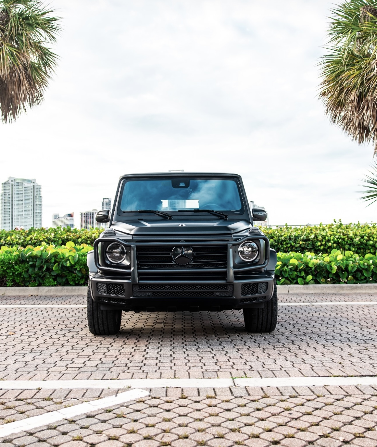 Mercedes-Benz G63 - Black