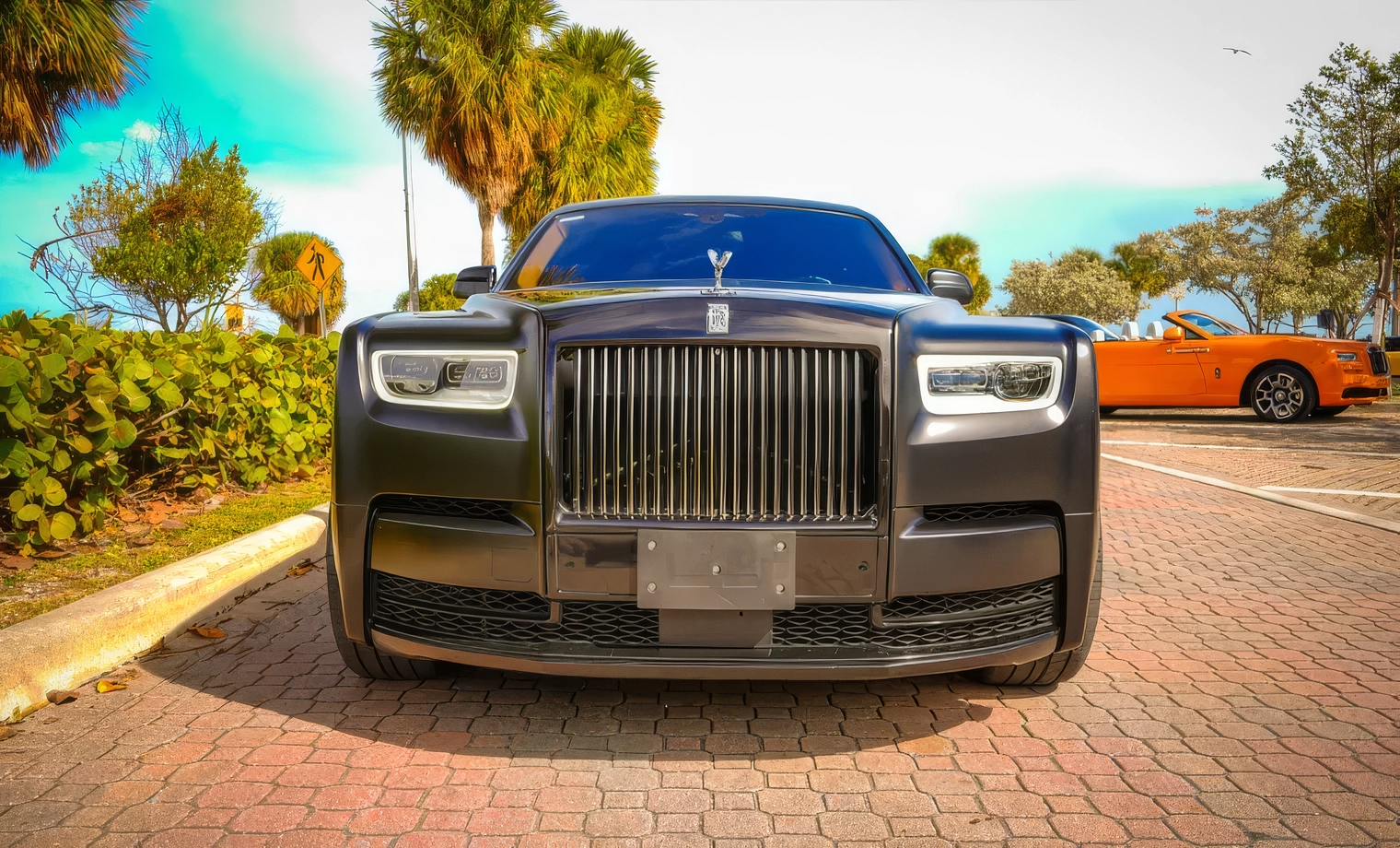 Rolls-Royce Phantom - Satin Dark Grey on Mandarin