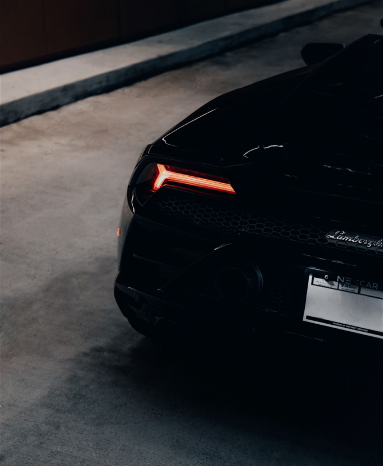 Lamborghini Huracan Evo Spyder - Black on Black & Red