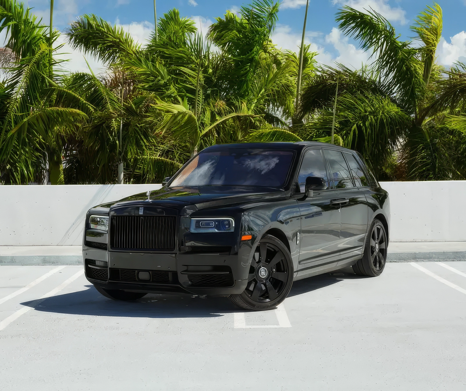 Rolls-Royce Cullinan — Diamond Black on Cognac
