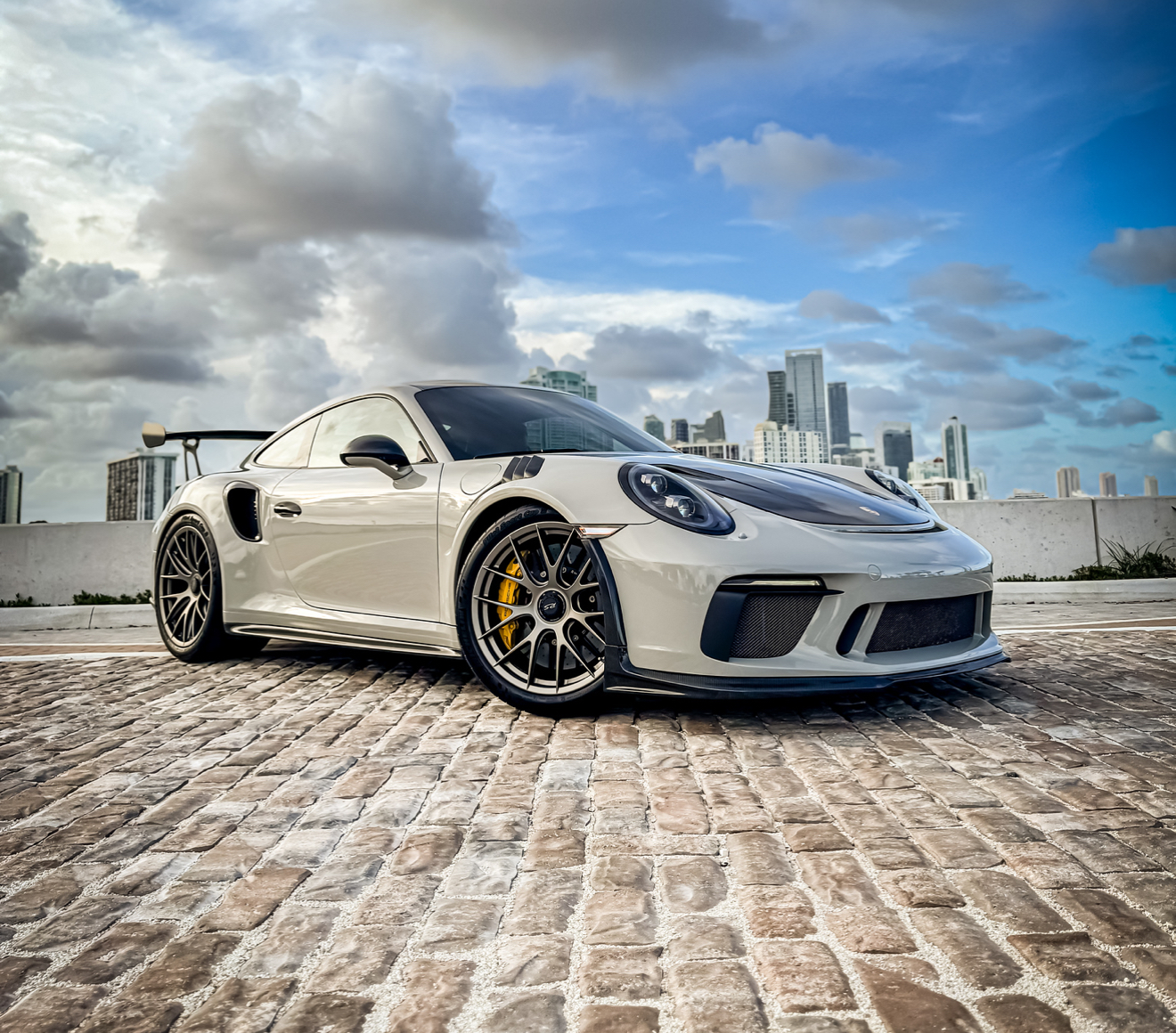 Porsche GT3RS Weissach Edition - Grey on Black