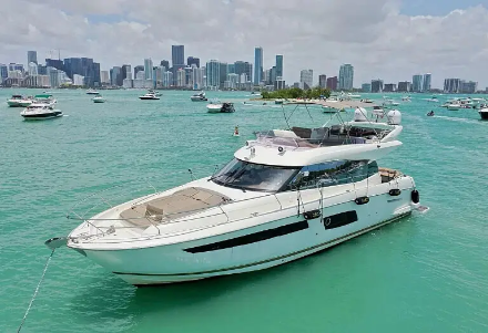 60' Prestige - $3,800