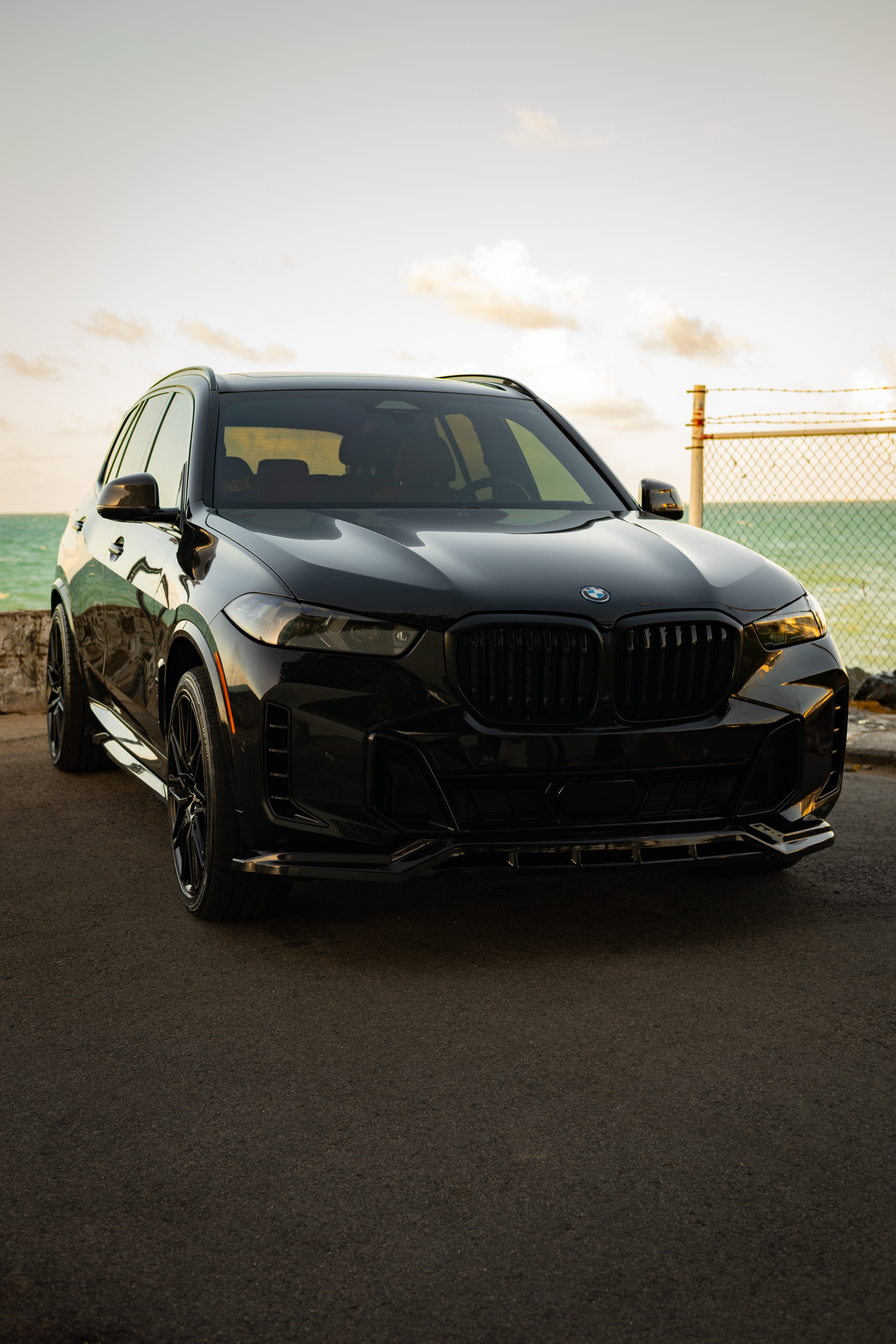 BMW X5 XDrive - Black on Tan