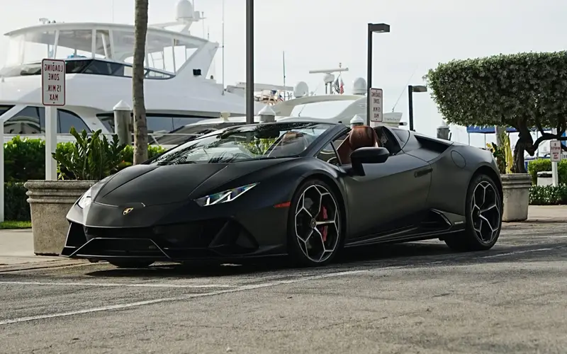 Lamborghini Huracan EVO – Black on Peanut Butter