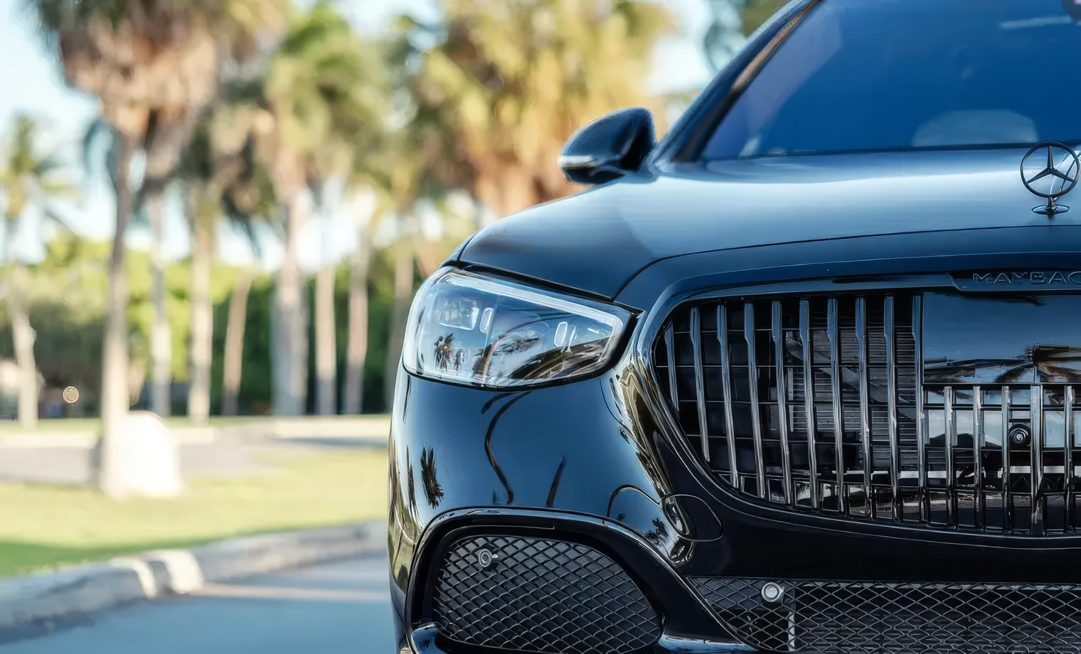 Maybach S580 – Obsidian Black Metallic on Crystal White