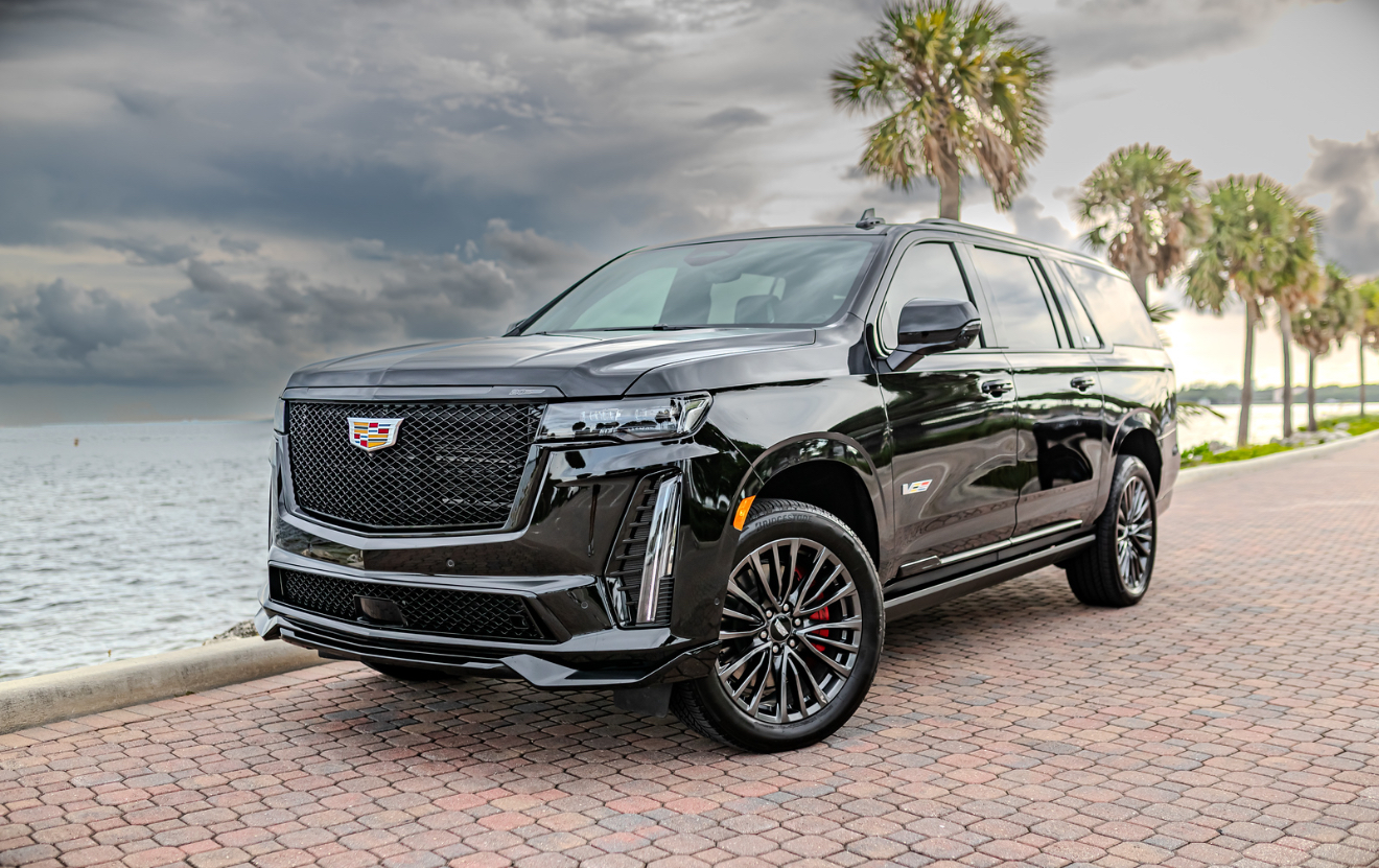 Cadillac Escalade V - Black on Black 