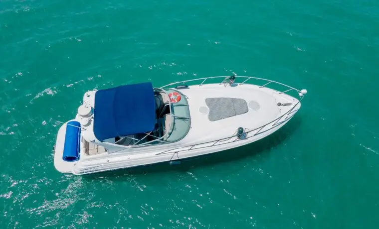 42' Larson - $1,800