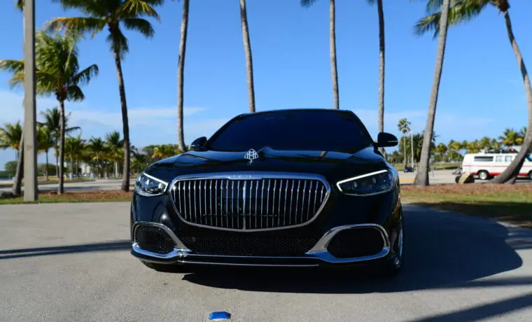 Maybach S580 – Gloss Black on Black