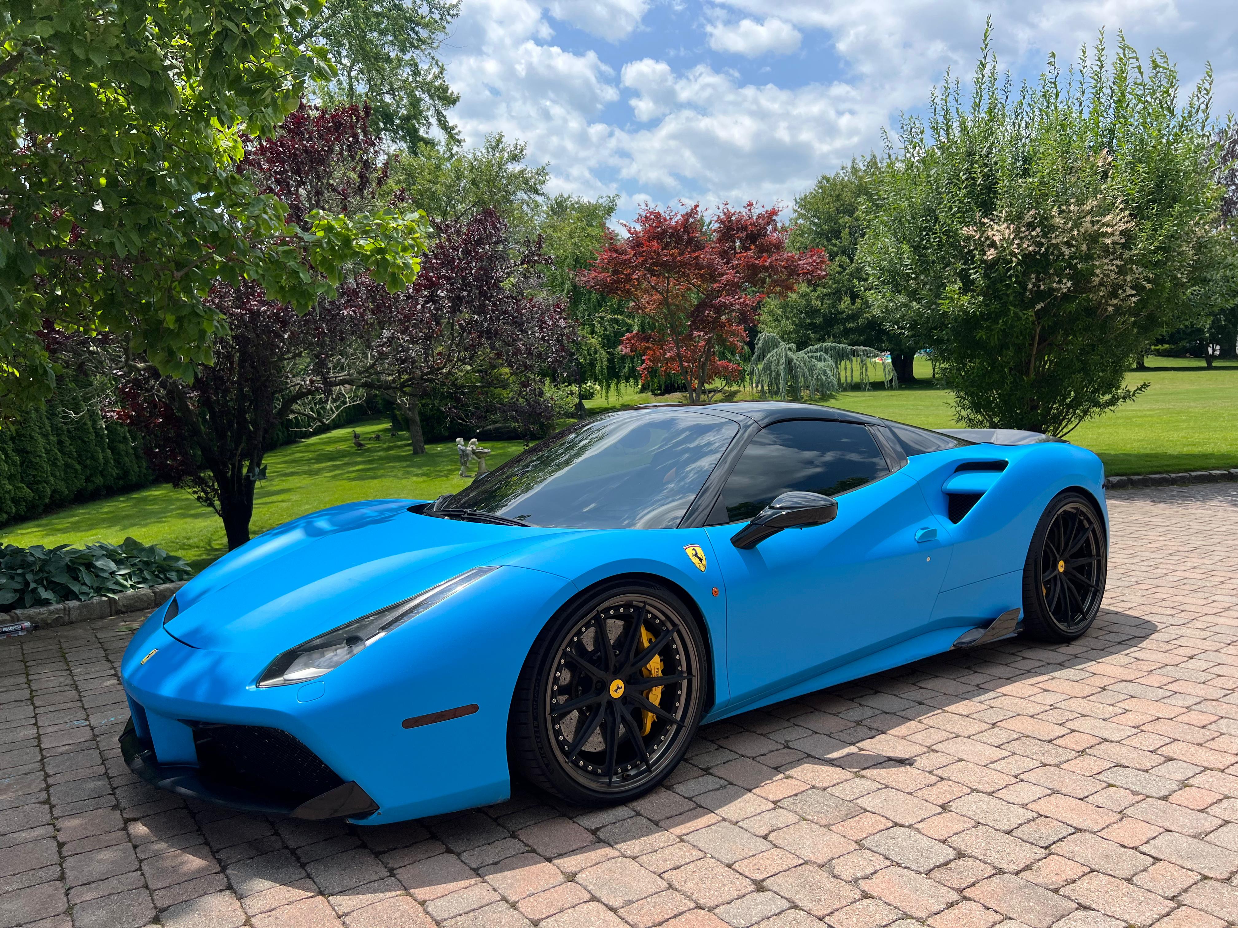 Ferrari 488 Spider - Blue
